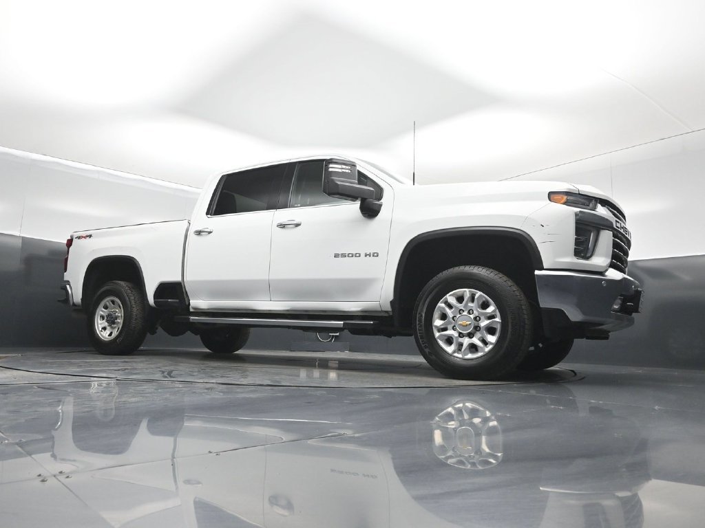 Used 2022 Chevrolet Silverado 2500 LTZ w/ Safety Package AWD/4WD image 3