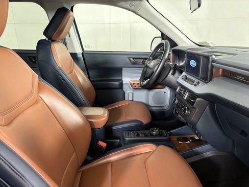 Used 2023 Ford Maverick Lariat w/ Lariat Luxury Package FWD image 17