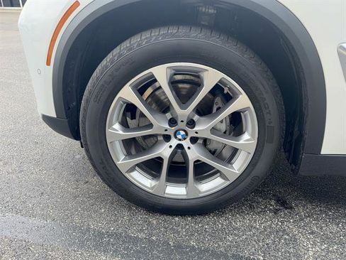 Certified 2024 BMW X5 xDrive40i w/ Premium Package AWD/4WD image 27