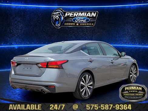 Used 2021 Nissan Altima 2.5 SR FWD image 4