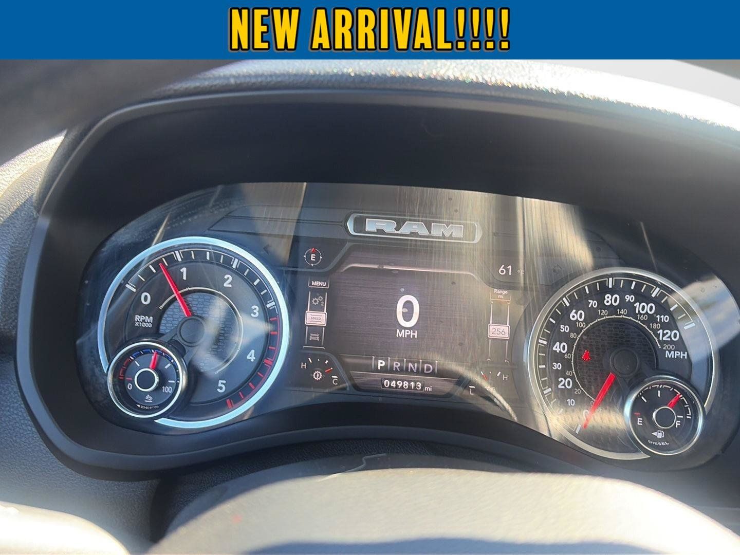 Used 2022 RAM 3500 Tradesman w/ Chrome Appearance Group AWD/4WD image 10