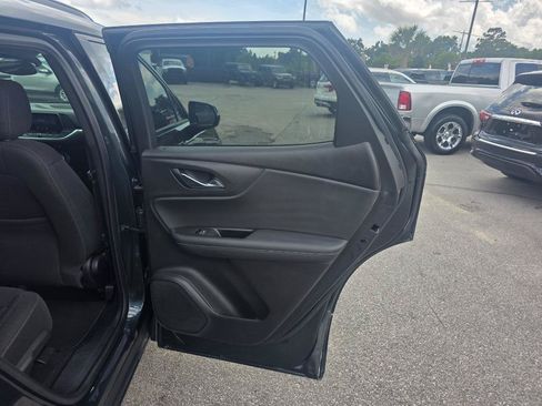 Used 2019 Chevrolet Blazer LT FWD image 12