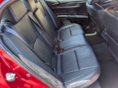 Used 2025 Toyota Camry XSE FWD image 5