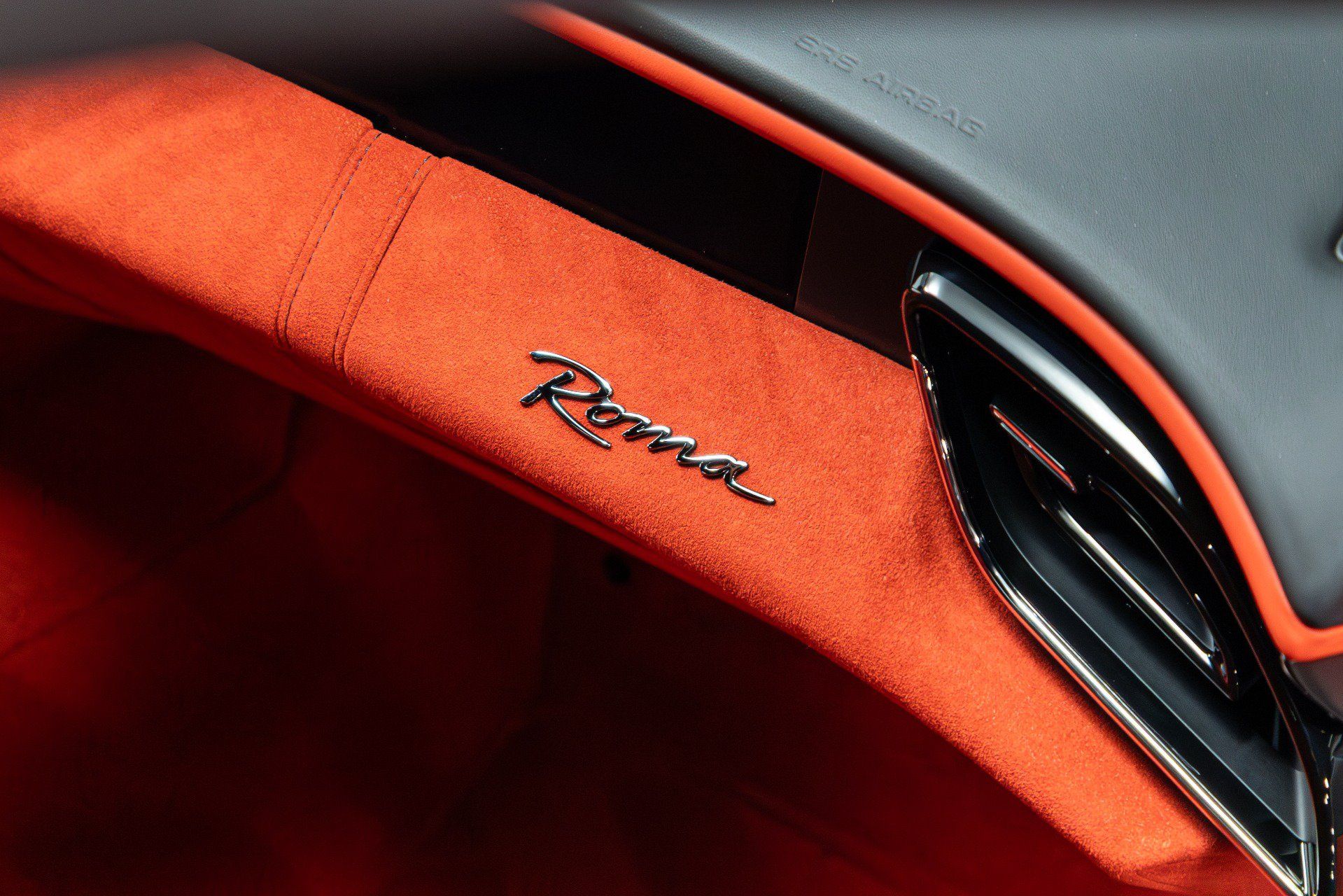 Used 2022 Ferrari Roma RWD image 36