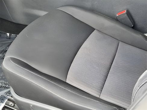 Used 2024 Nissan Sentra SV image 28