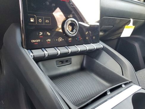 New 2026 GMC Terrain Elevation FWD image 23