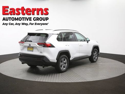 Used 2022 Toyota RAV4 XLE AWD/4WD image 40