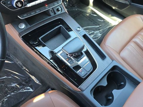 Used 2023 Audi Q5 2.0T Premium Plus w/ Premium Plus Package AWD/4WD image 31