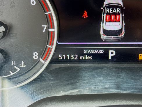 Used 2023 Nissan Rogue SV FWD image 8