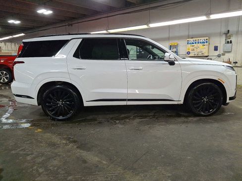 Used 2024 Hyundai Palisade Calligraphy image 7