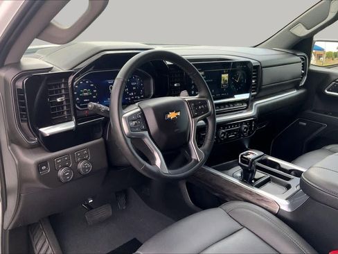 Certified 2026 Chevrolet Silverado 1500 LTZ w/ Z71 Off-Road Package AWD/4WD image 18