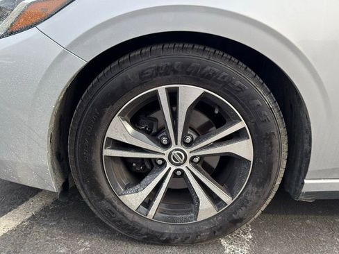 Used 2020 Nissan Sentra SV image 8