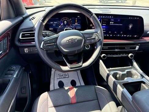Used 2024 Chevrolet Traverse RS w/ LPO, Floor Liner Package FWD image 14