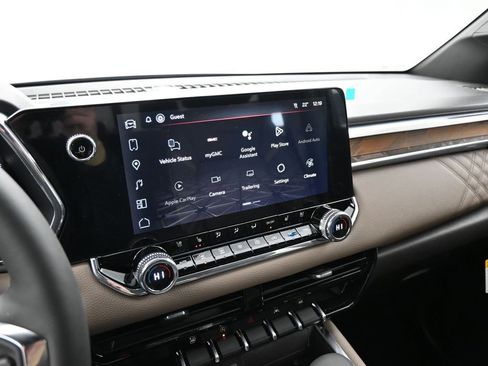 New 2026 GMC Canyon Denali image 14