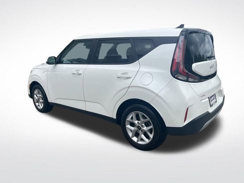 Used 2023 Kia Soul S FWD image 13