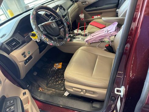 Used 2022 Honda Pilot Special Edition image 2