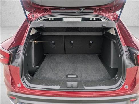 Used 2025 Chevrolet Trax LT image 6