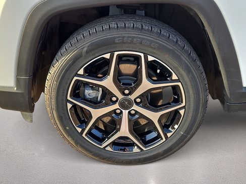 Used 2025 Jeep Compass Limited AWD/4WD image 10