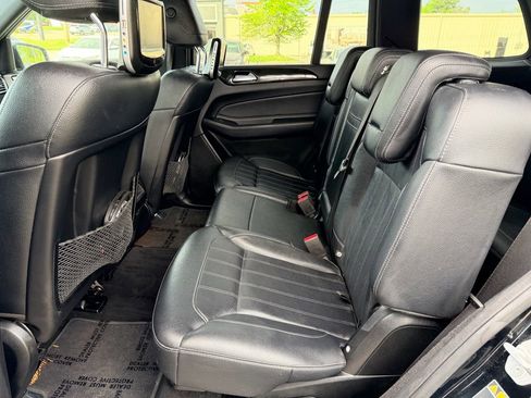 Used 2017 Mercedes-Benz GLS 450 4MATIC image 13
