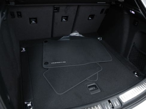 New 2026 Porsche Macan S AWD/4WD image 39