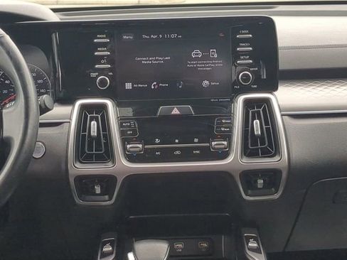 Used 2021 Kia Sorento S w/ Panoramic Sunroof Package FWD image 18