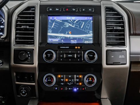 Used 2020 Ford F350 King Ranch w/ King Ranch Ultimate Package AWD/4WD image 24