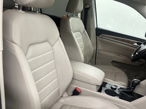 Used 2019 Volkswagen Atlas SEL Premium image 43