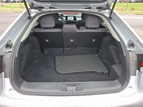 Used 2025 Toyota Prius LE image 29