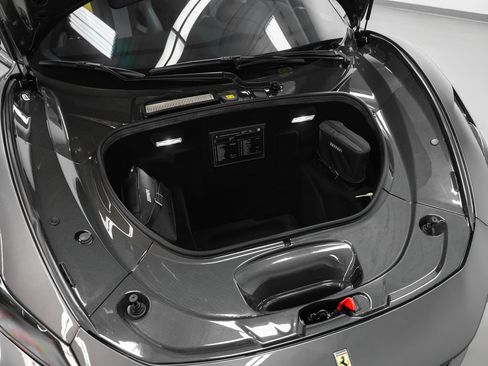 Certified 2022 Ferrari F8 Tributo RWD image 20