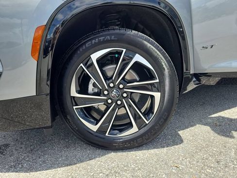 New 2026 Buick Enclave Sport Touring w/ Power Package FWD image 32