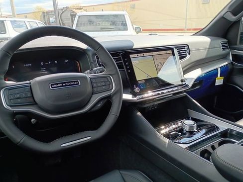 New 2026 Jeep Grand Wagoneer L Limited AWD/4WD image 8