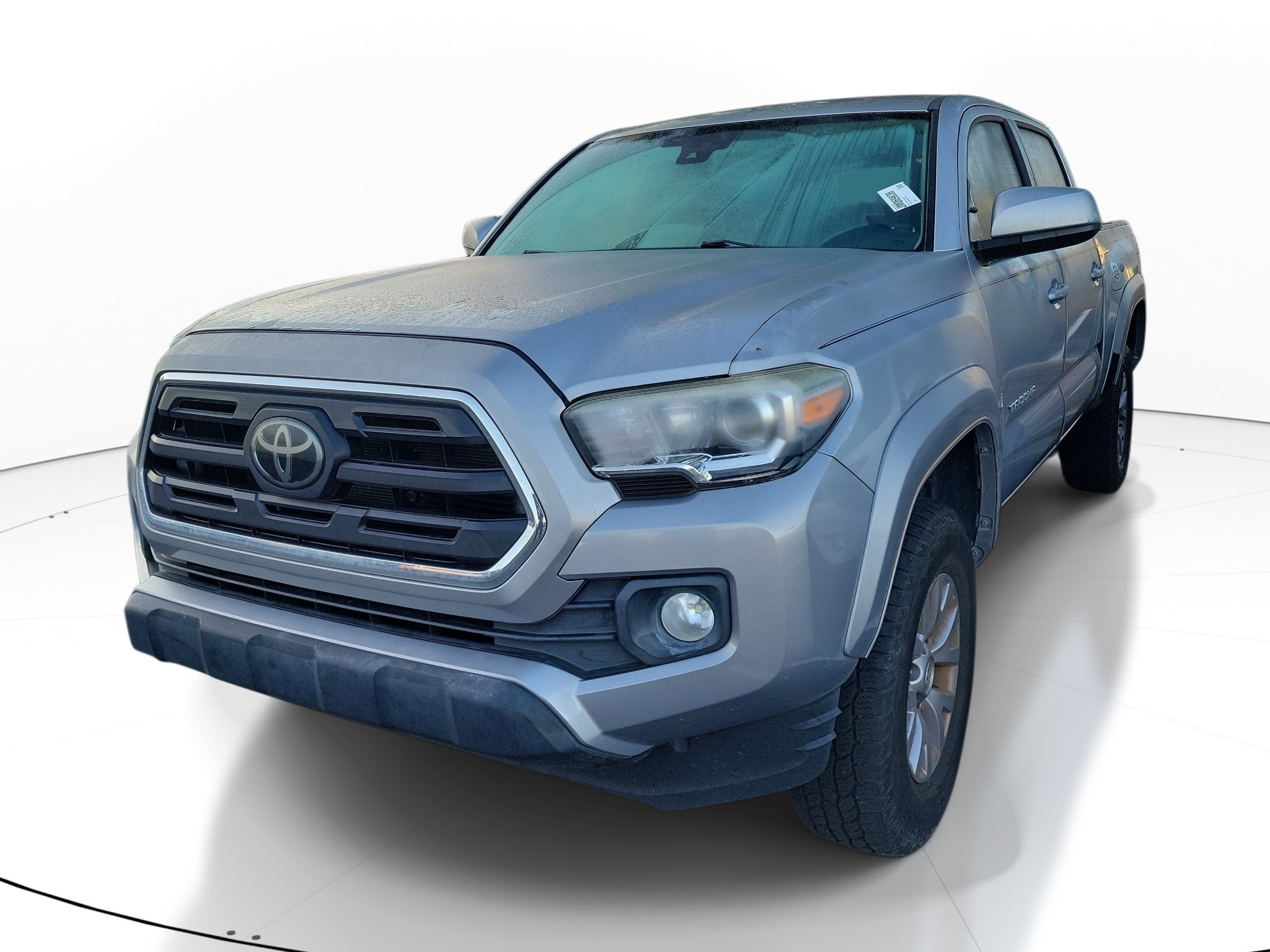 Used 2018 Toyota Tacoma SR5 RWD image 3