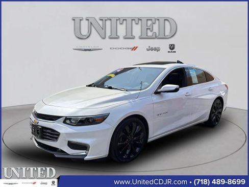 Used 2017 Chevrolet Malibu Premier w/ Premier Sun and Wheel Package image 7