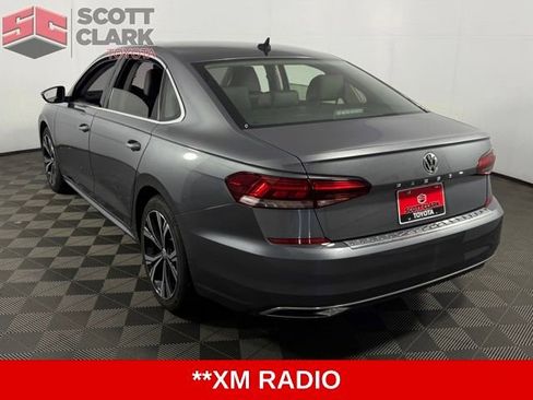 Used 2021 Volkswagen Passat 2.0T SE image 5