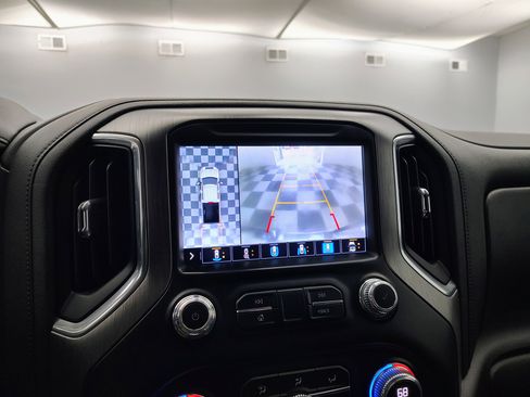 Used 2020 GMC Sierra 3500 Denali w/ Denali Ultimate Package image 4