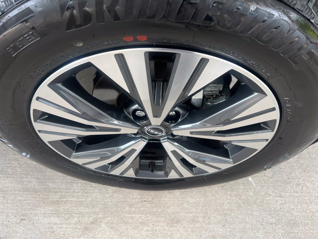 Certified 2023 Nissan Rogue SV w/ SV Premium B Package AWD/4WD image 41