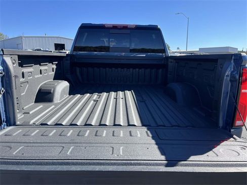 Used 2024 Chevrolet Silverado 2500 High Country w/ High Country Premium Package image 14