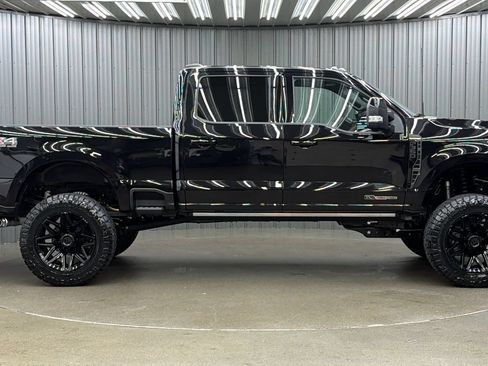 Used 2026 Ford F350 Platinum w/ FX4 Off-Road Package AWD/4WD image 6