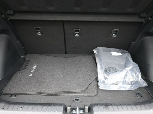 Certified 2026 Hyundai Venue SEL FWD image 28