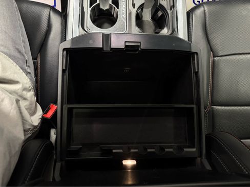 Used 2024 Ford F250 Lariat w/ Lariat Ultimate Package image 30