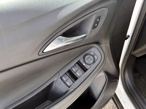 Certified 2024 Buick Encore GX Preferred FWD image 16