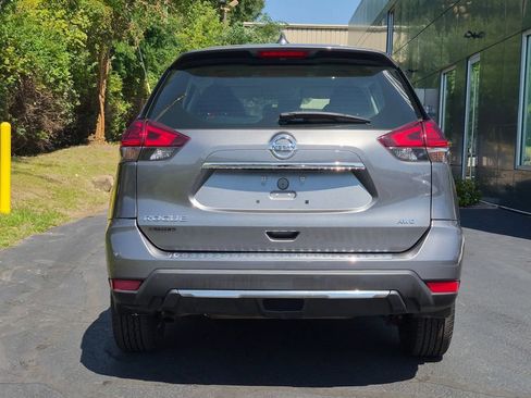 Used 2019 Nissan Rogue S AWD/4WD image 4