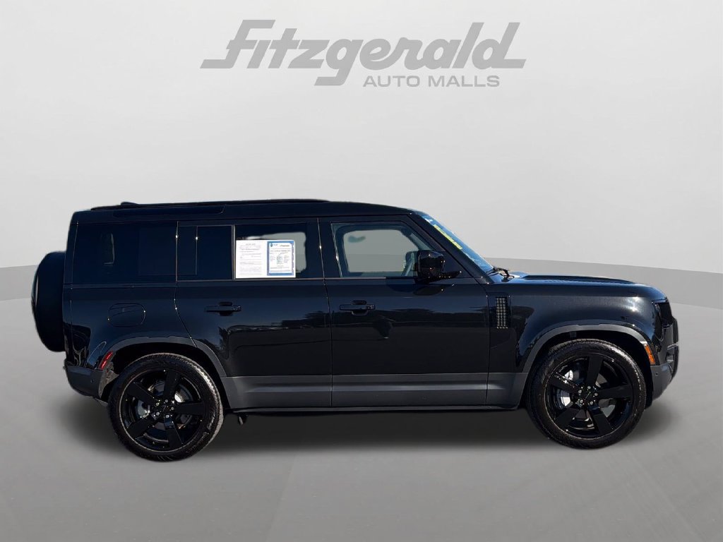 Used 2026 Land Rover Defender 110 S AWD/4WD image 9