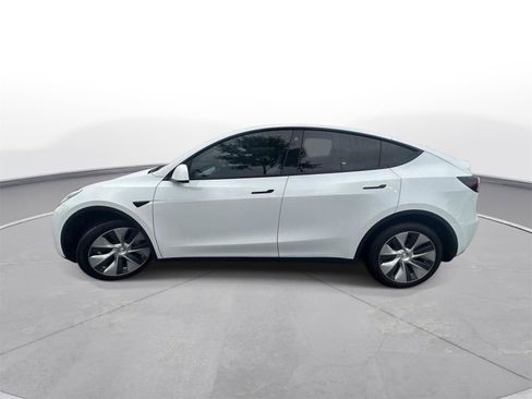 Used 2023 Tesla Model Y Long Range AWD/4WD image 9