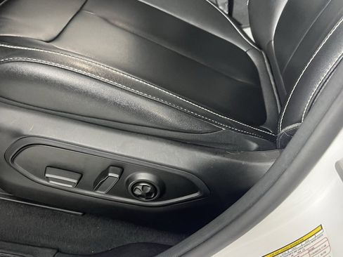 Certified 2024 Jeep Grand Cherokee Limited image 24