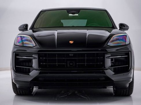 New 2026 Porsche Cayenne GTS image 6