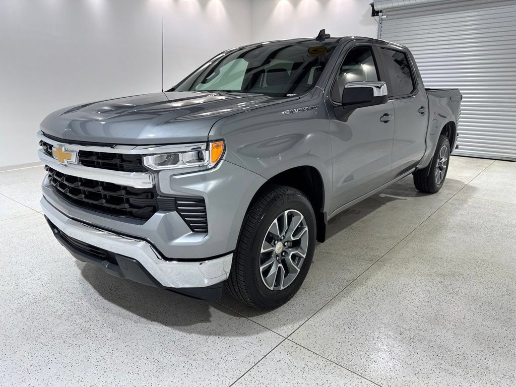 Used 2026 Chevrolet Silverado 1500 LT w/ Leather Package RWD image 1