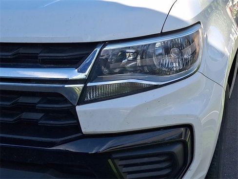 Used 2022 Chevrolet Colorado W/T image 11