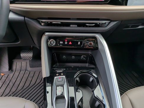 Used 2025 Audi Q5 Premium w/ Convenience Package AWD/4WD image 31