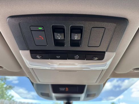 Used 2023 Nissan Rogue Platinum w/ Platinum Premium Package FWD image 46